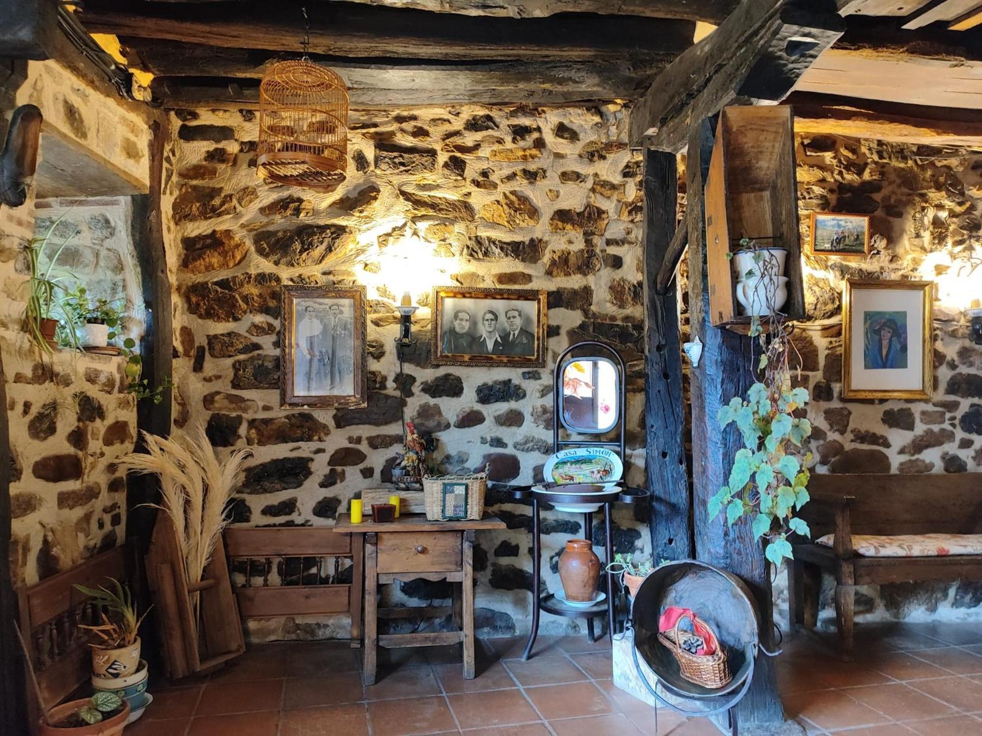 Casa Simon Guest House Cervera De Pisuerga Luaran gambar